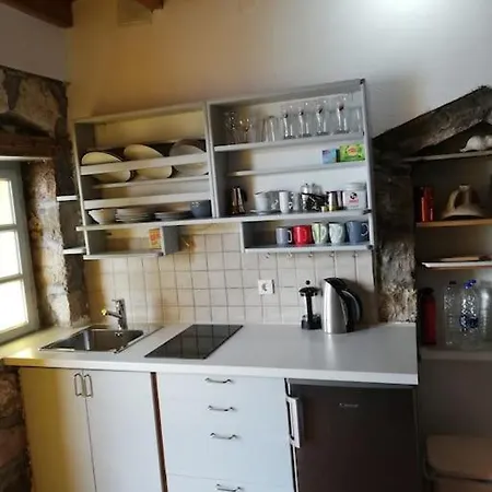 Апартаменты The Yellow Boat House Klima (Milos)