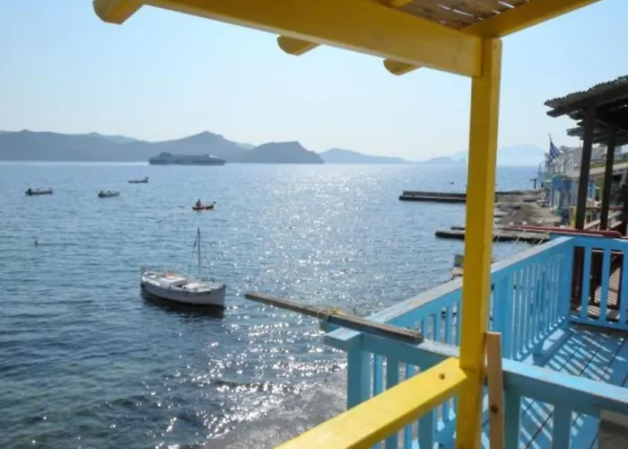 דירה The Yellow Boat House Klima (Milos)